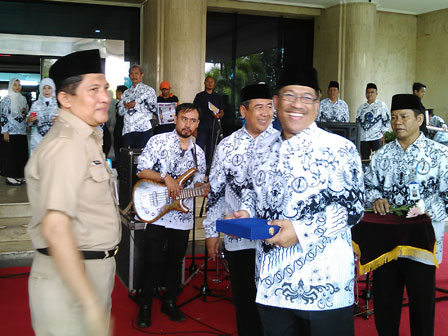 Pencarian PGRI Minahasa - Persatuan Guru Republik Indonesia Cabang Minahasa